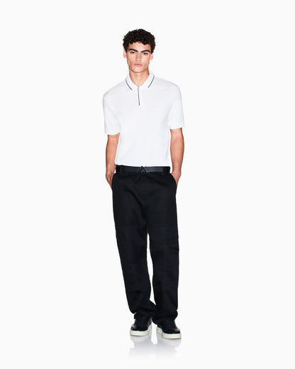 Contrast piping polo man