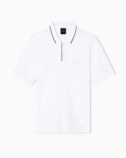 Contrast piping polo man