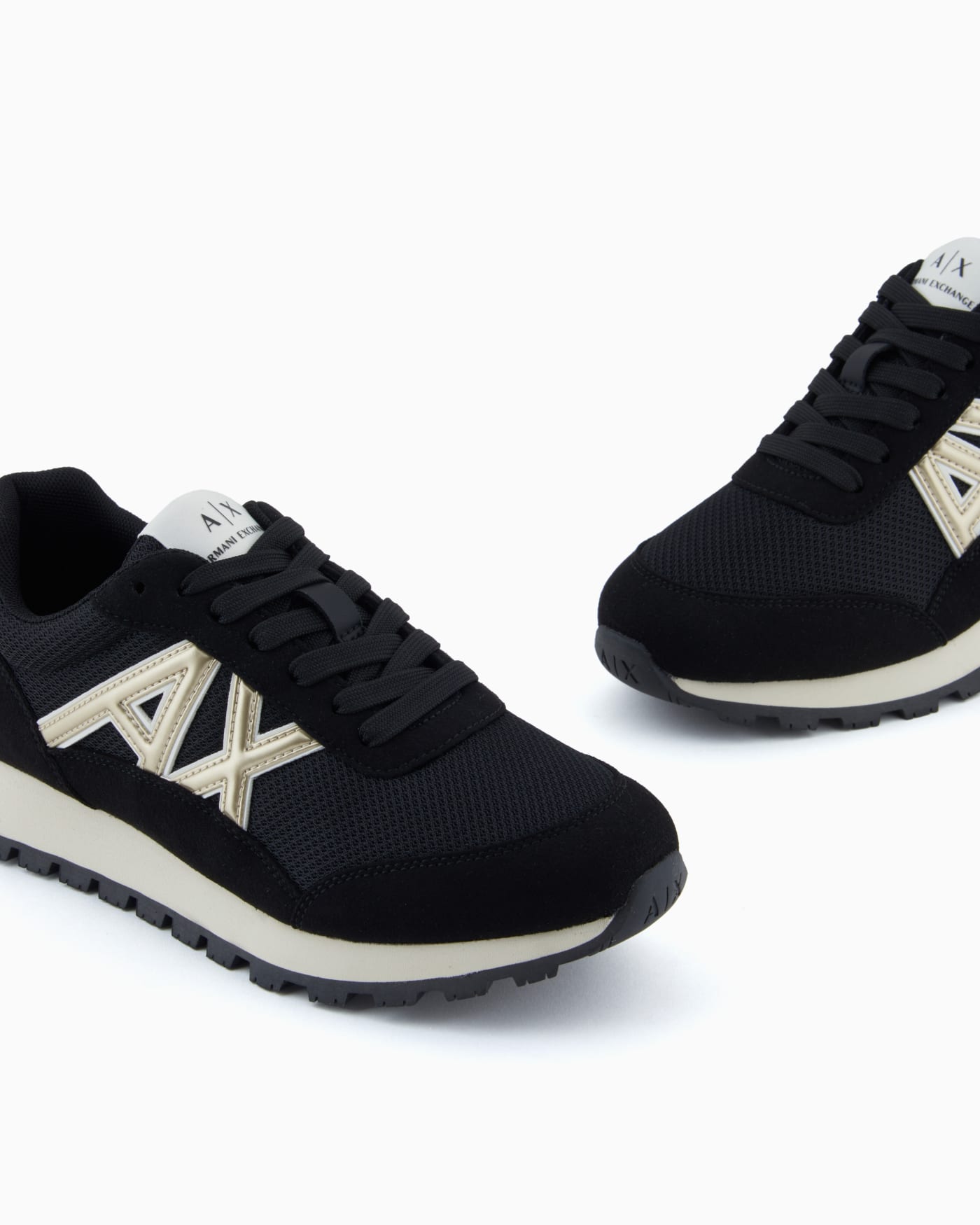 Sneakers in mesh and microsuede