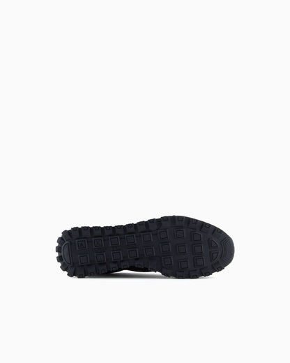 Sneakers in mesh and microsuede