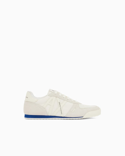 Lace-up sneakers in suede and mesh with a rubber sole