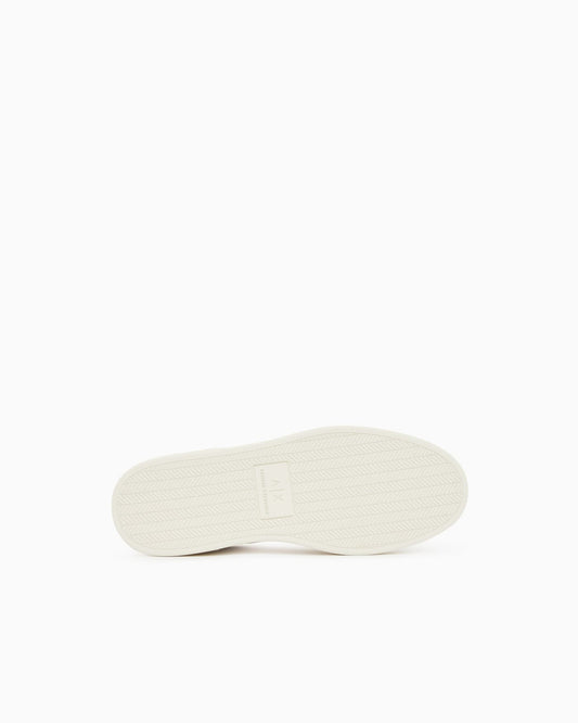 Urban leather sneakers with suede inserts