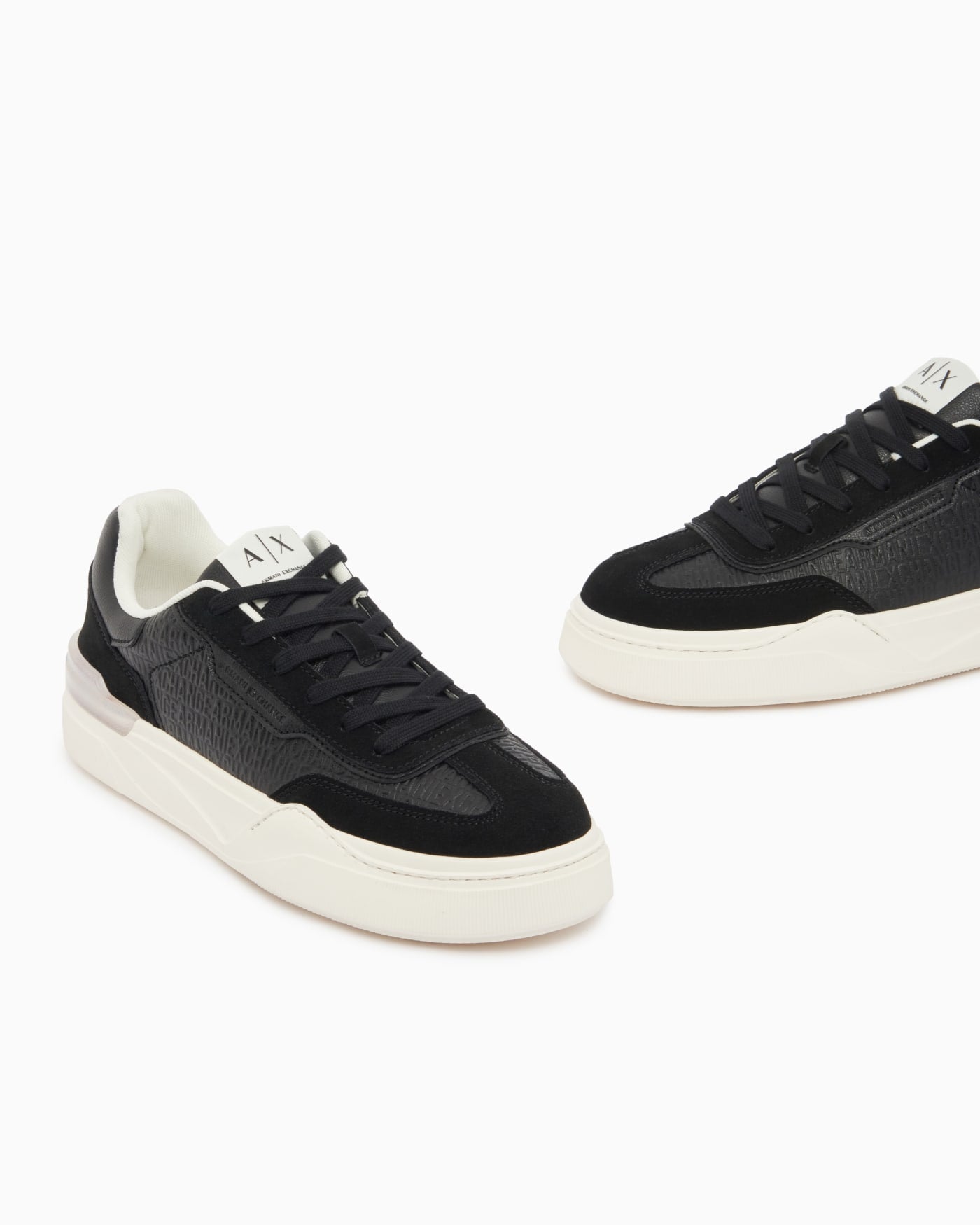 Sneakers with suede inserts