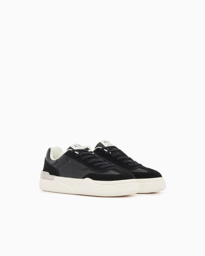 Sneakers with suede inserts