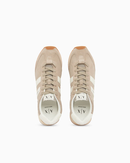 Sneakers with side logo band
