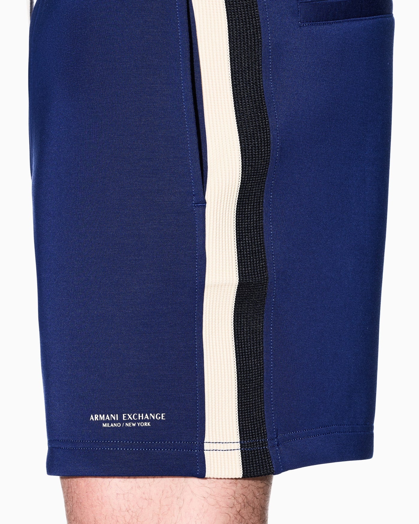 regular fit shorts in stretch modal jersey