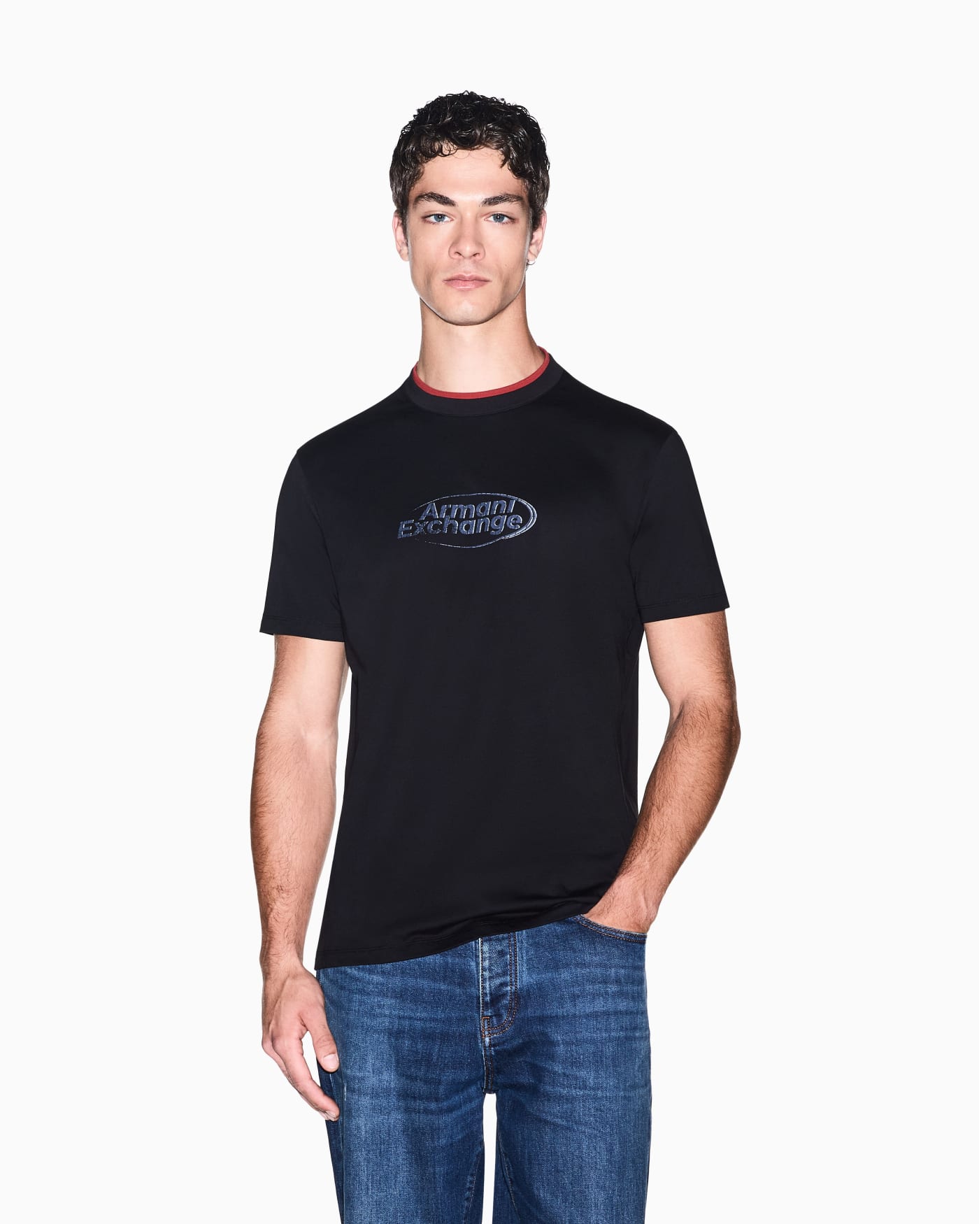 Regular fit crew neck t-shirt in cotton jersey with a logo