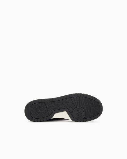 Sneakers in leather and suede with rubber sole