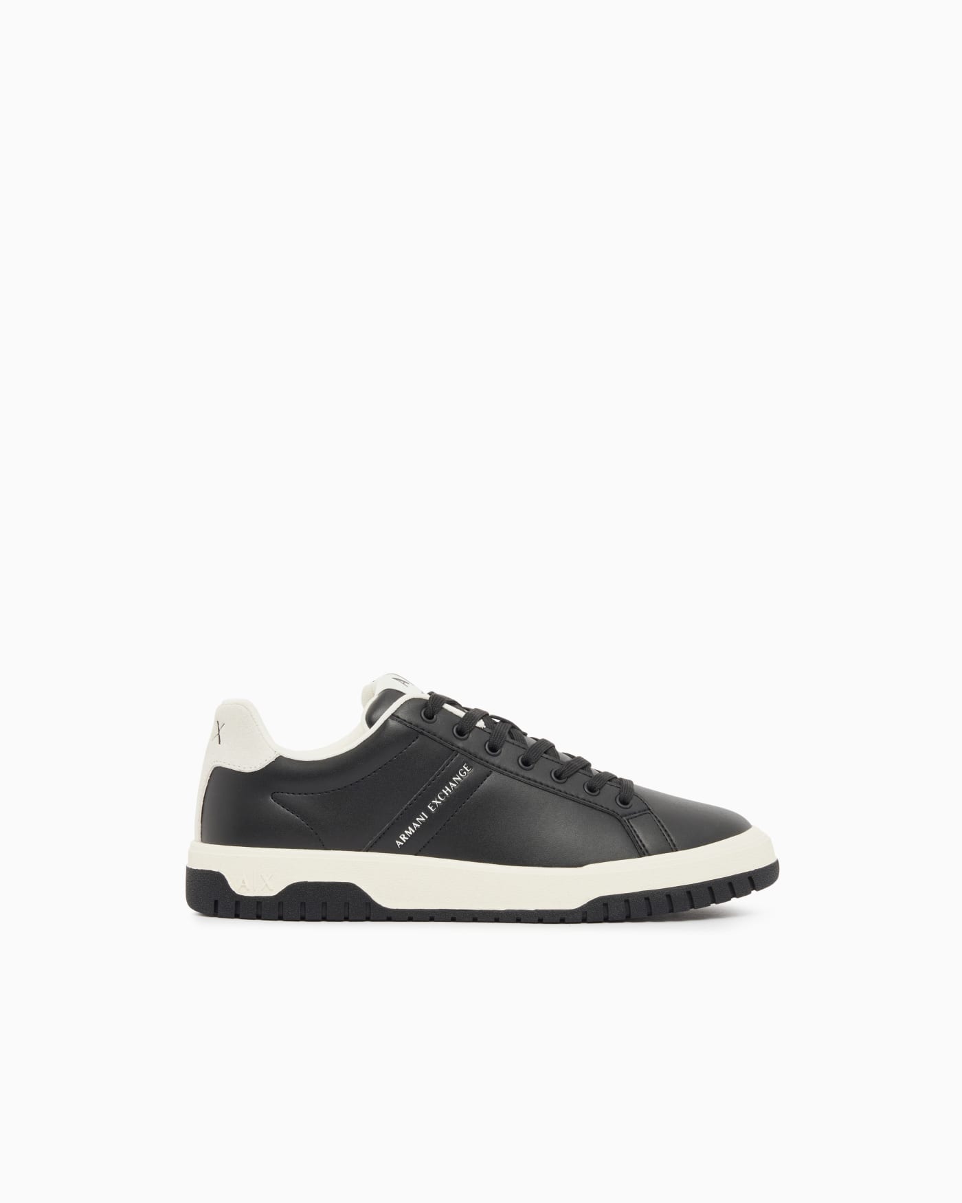 Sneakers in leather and suede with rubber sole