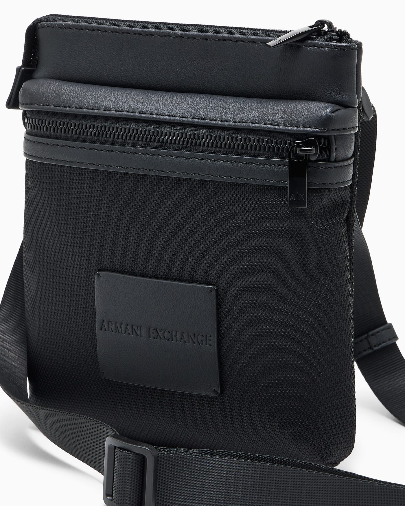 flat crossbody messenger bag