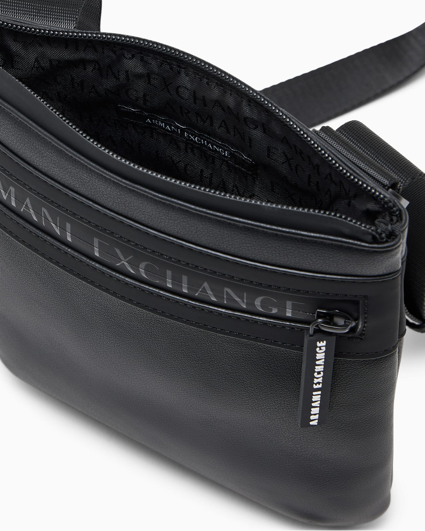 Flat crossbody messenger bag