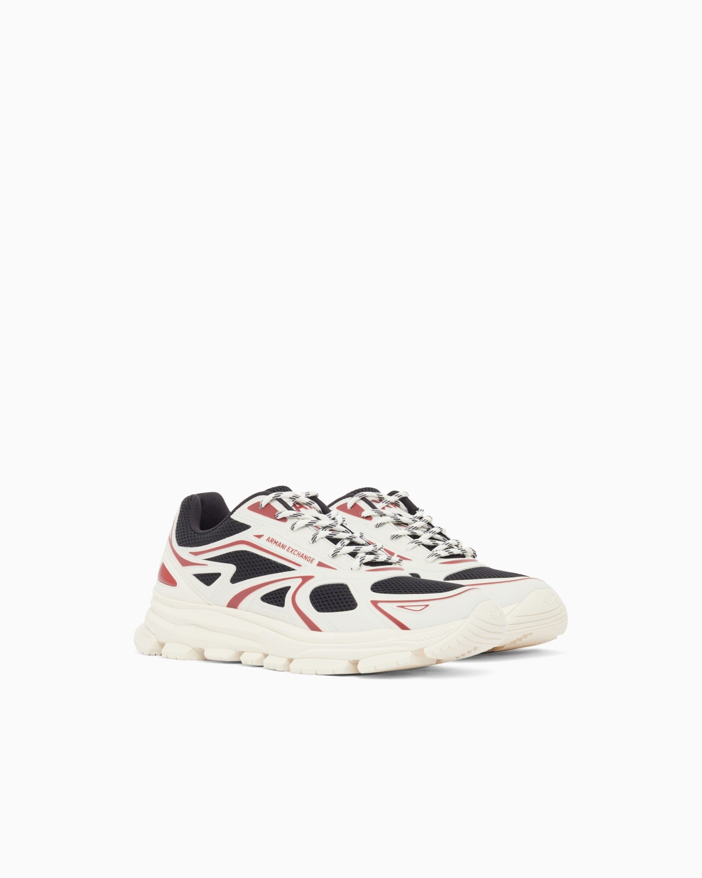 Sneakers in mesh with metallic details