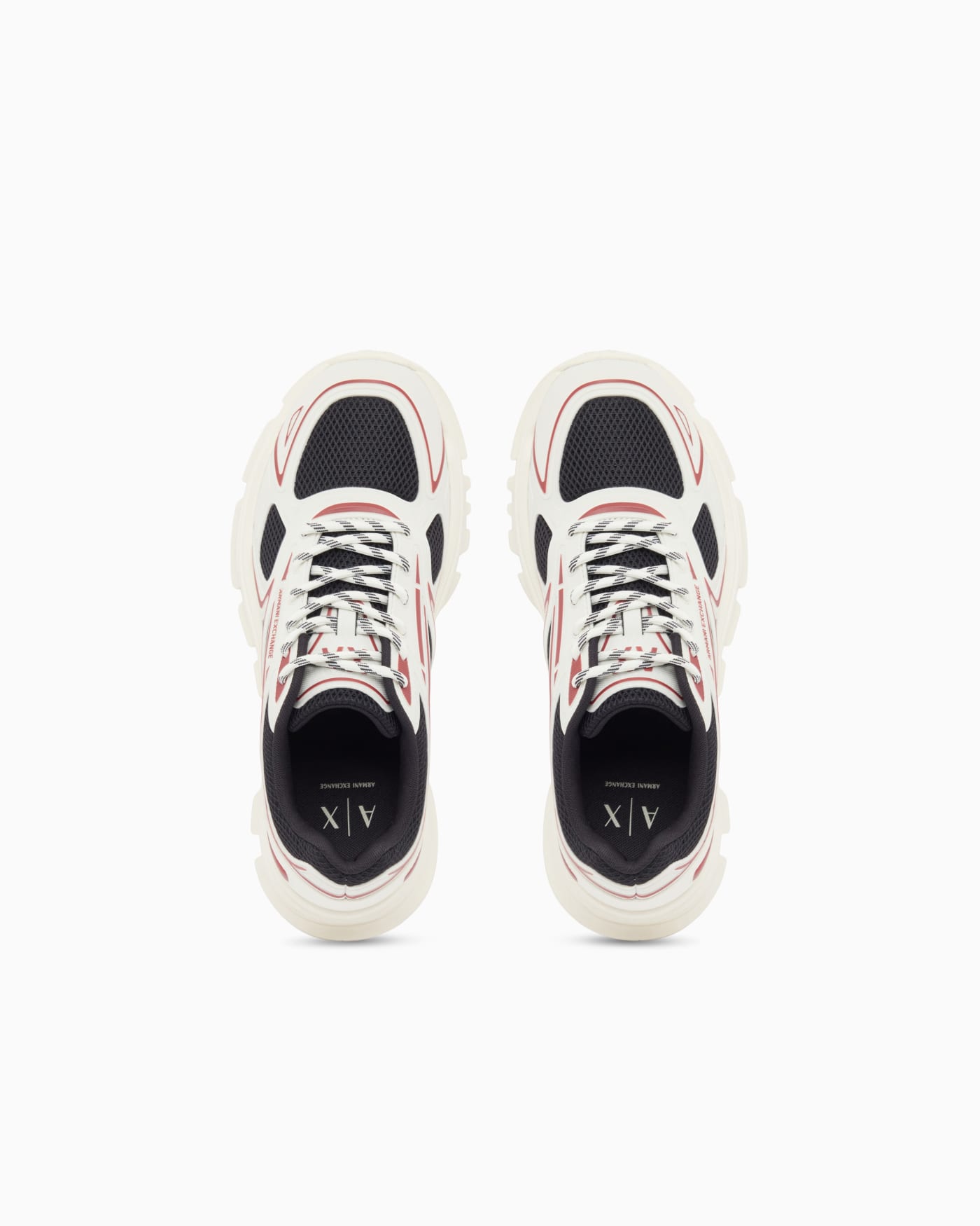 Sneakers in mesh with metallic details