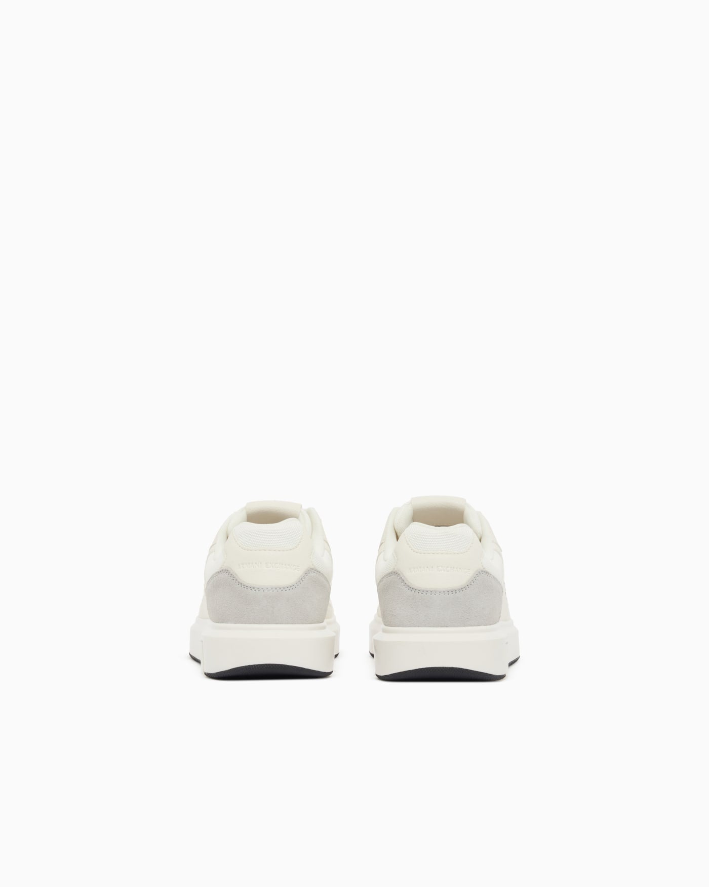 Sneakers in suede and mesh with a rubber sole