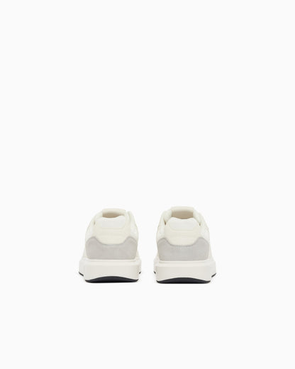 Sneakers in suede and mesh with a rubber sole