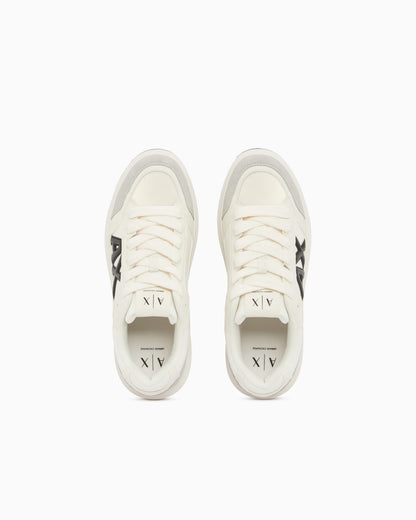 Sneakers in suede and mesh with a rubber sole