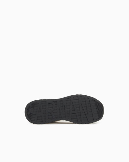 Sneakers in ripstop with micro suede
