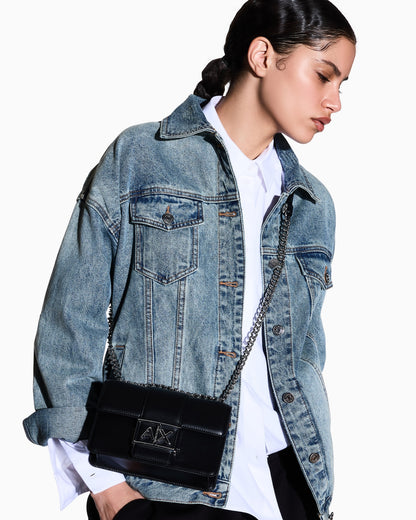 Crossbody bag with chain strap for woman
