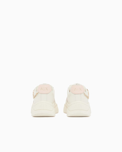 Technical mesh sneaker with thick sole and chain