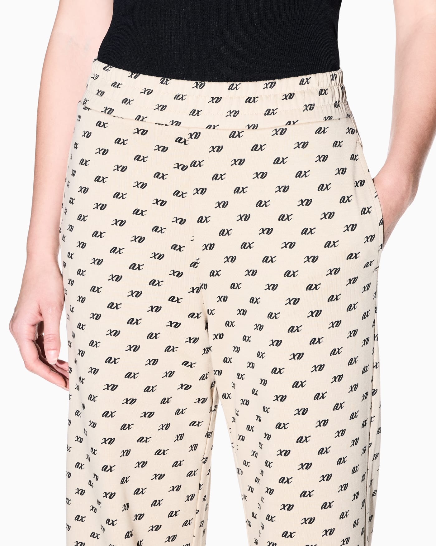 regular fit trousers in organic cotton with allover print