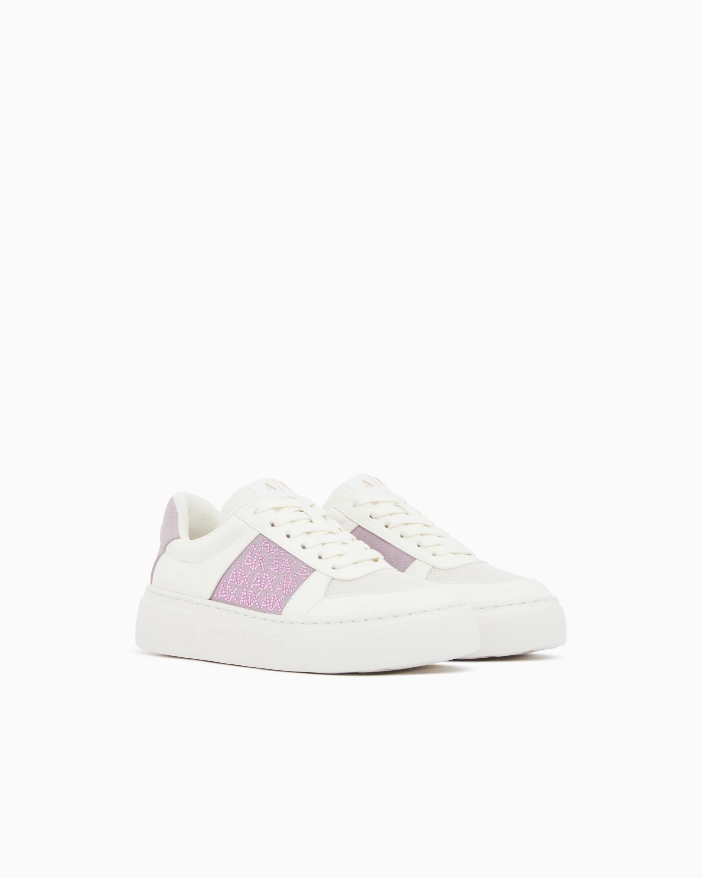 Lace-up low-top sneakers in textured mesh with a thick sole
