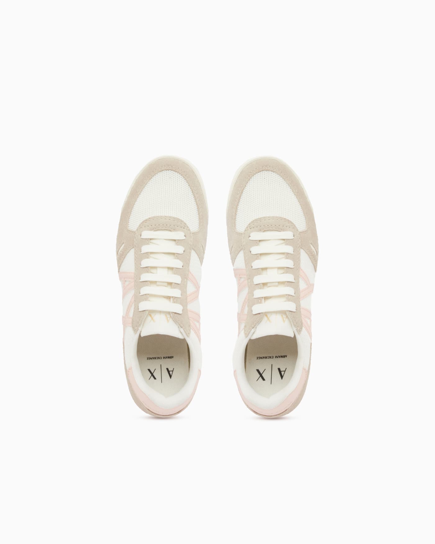 Sneakers in suede and mesh with reflective details