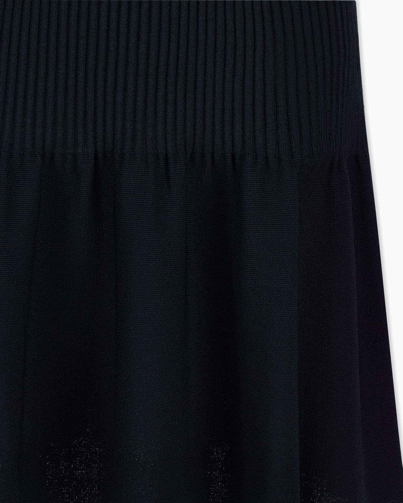 slim fit dress in knitted recycled viscose