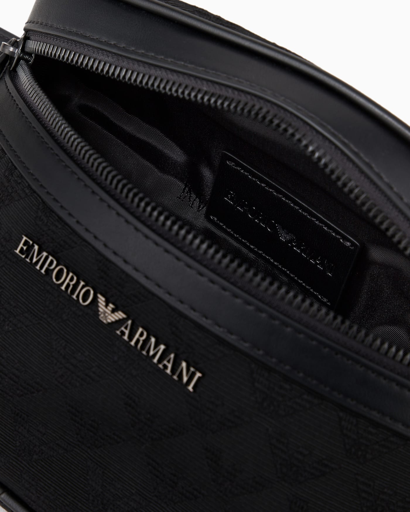 Quilted jacquard belt bag man