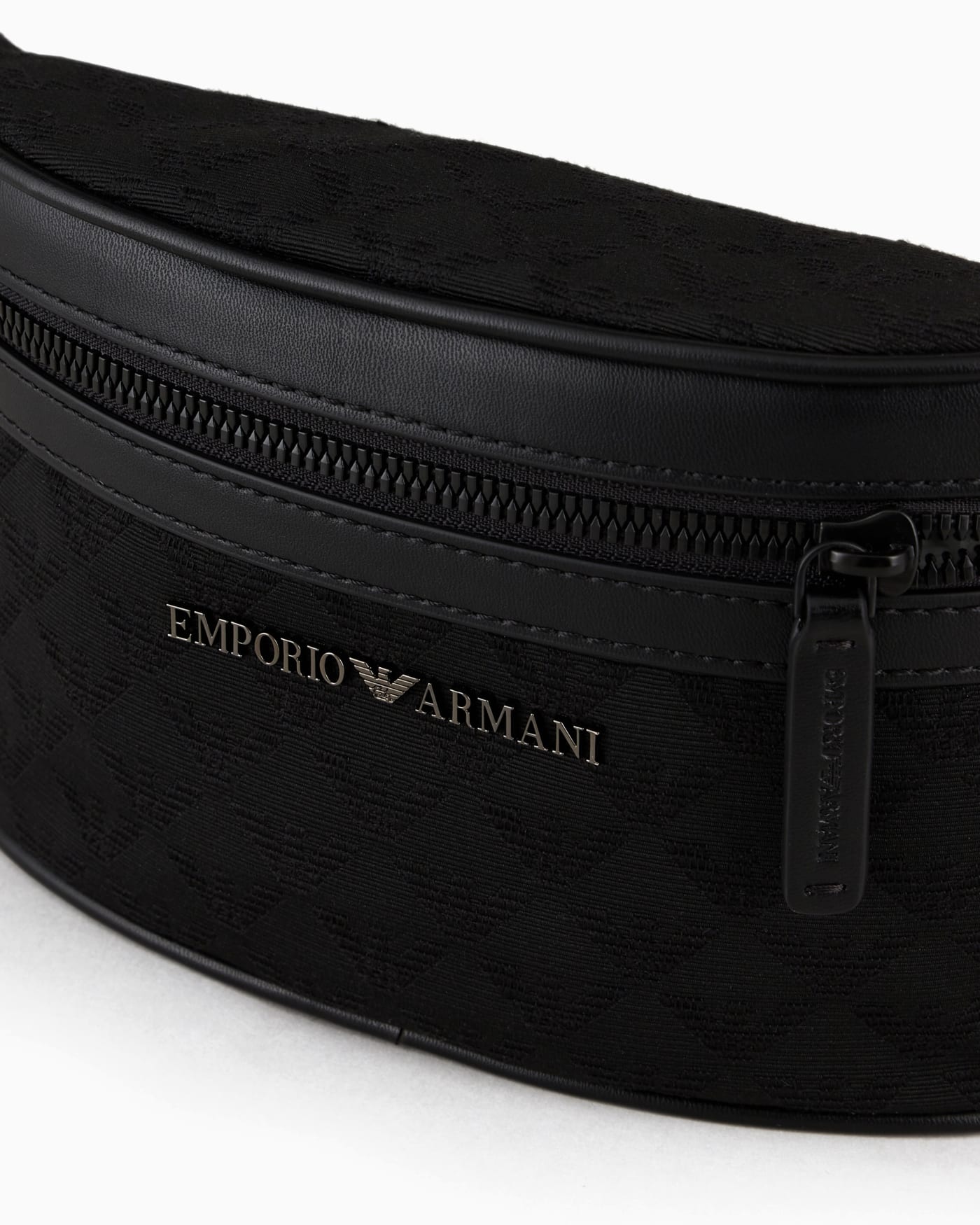Quilted jacquard belt bag man