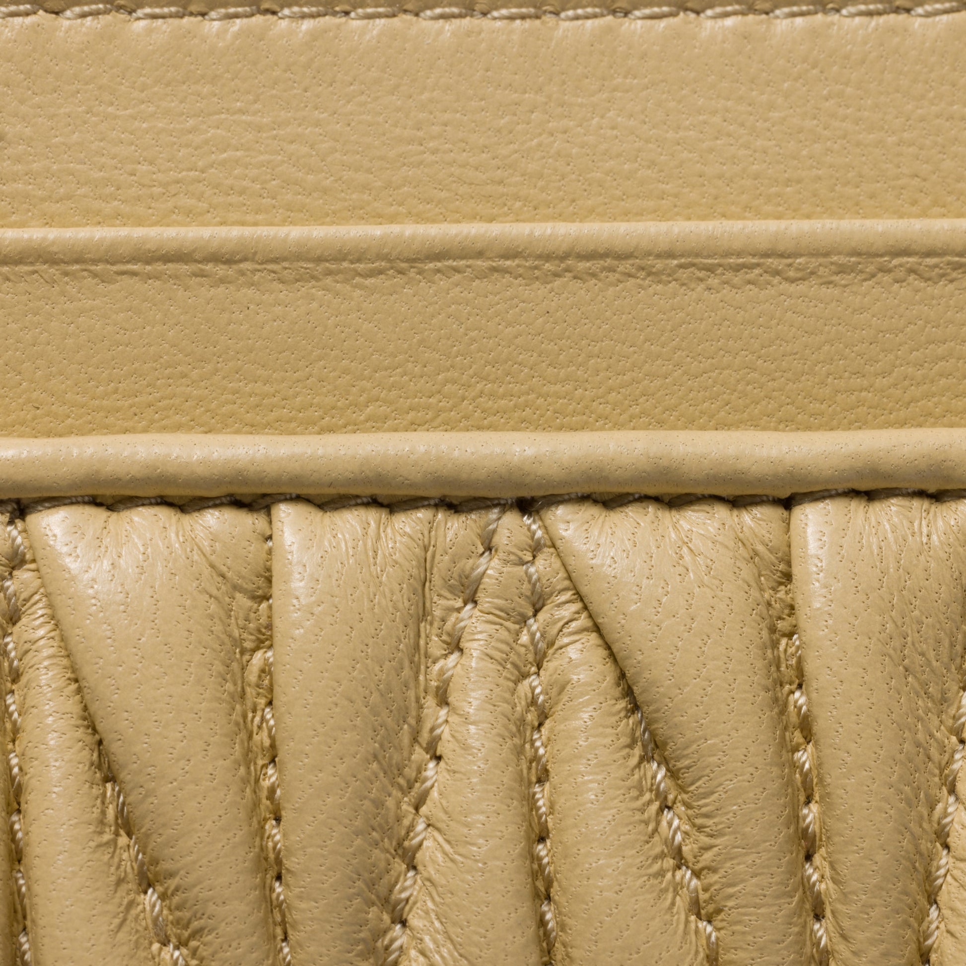 Matelassé nappa leather card holder
