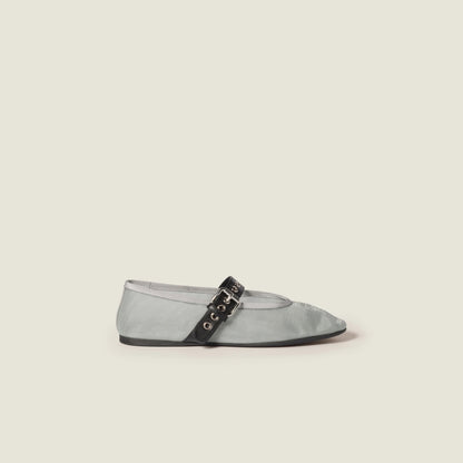 Mesh fabric ballerinas