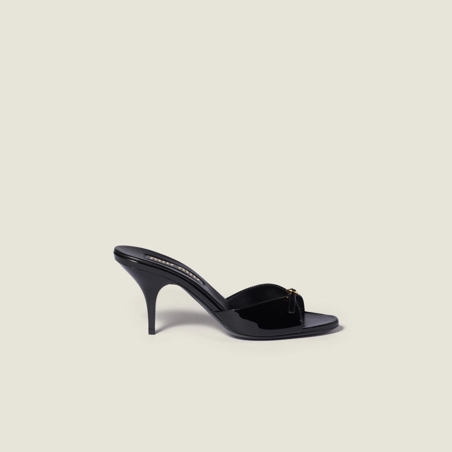 Patent leather mules with buckle