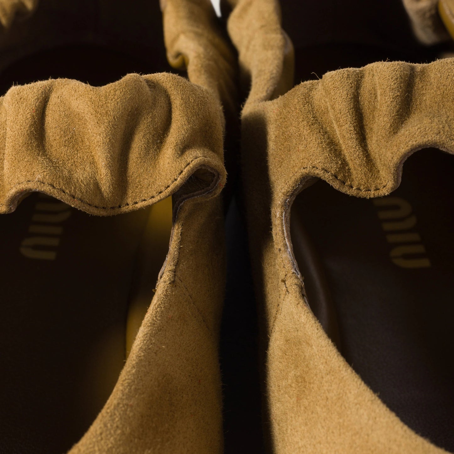 Ruches suede ballerinas