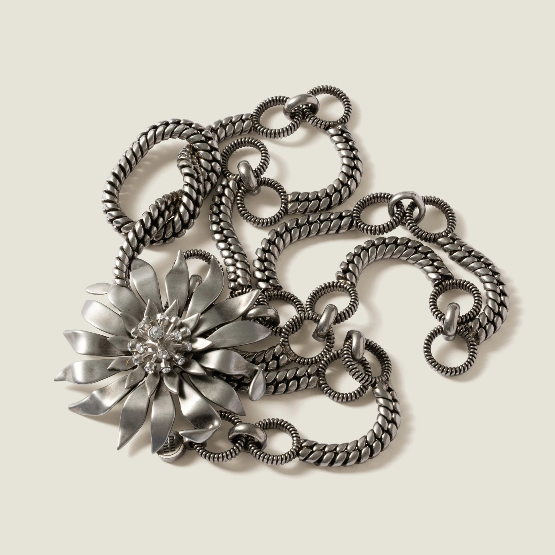 Metal belt with crystals