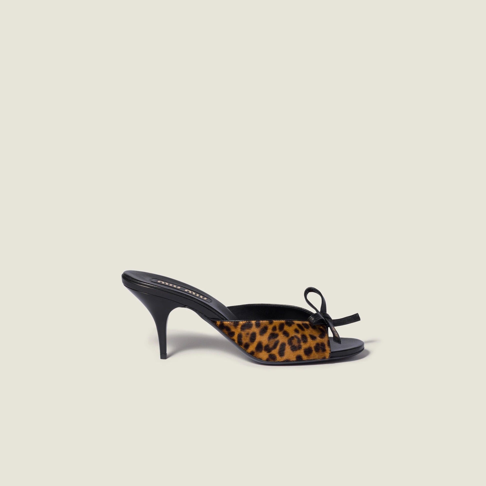 Printed leather sandals with bow