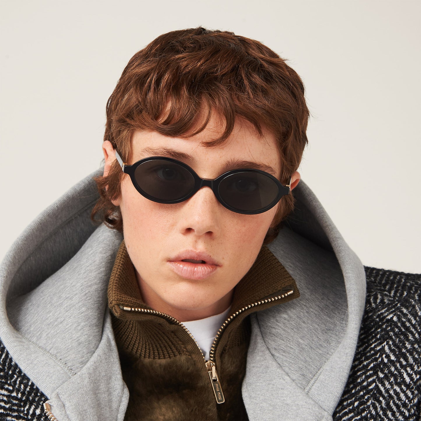 Miu Regard sunglasses