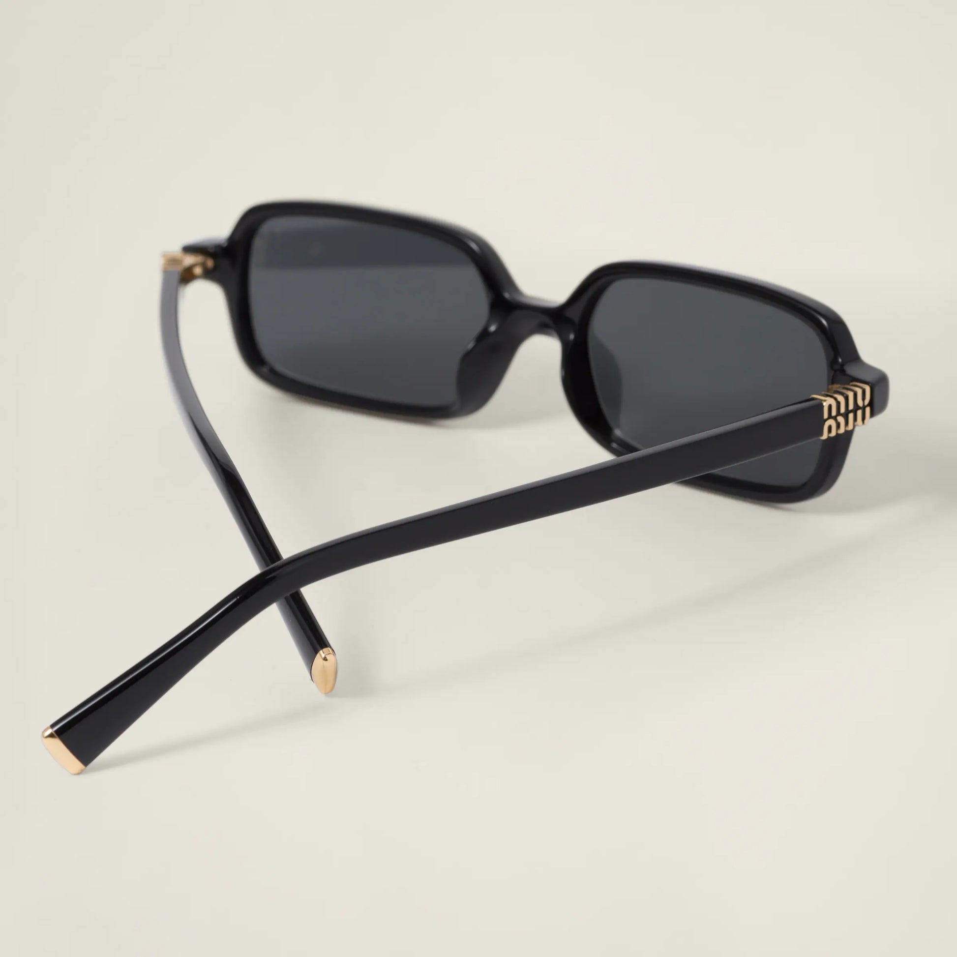 Miu Regard sunglasses
