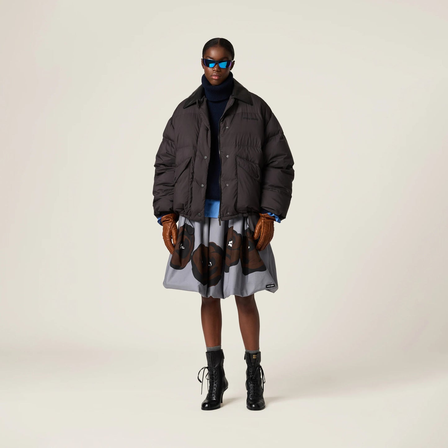 Technical pongé cropped down jacket