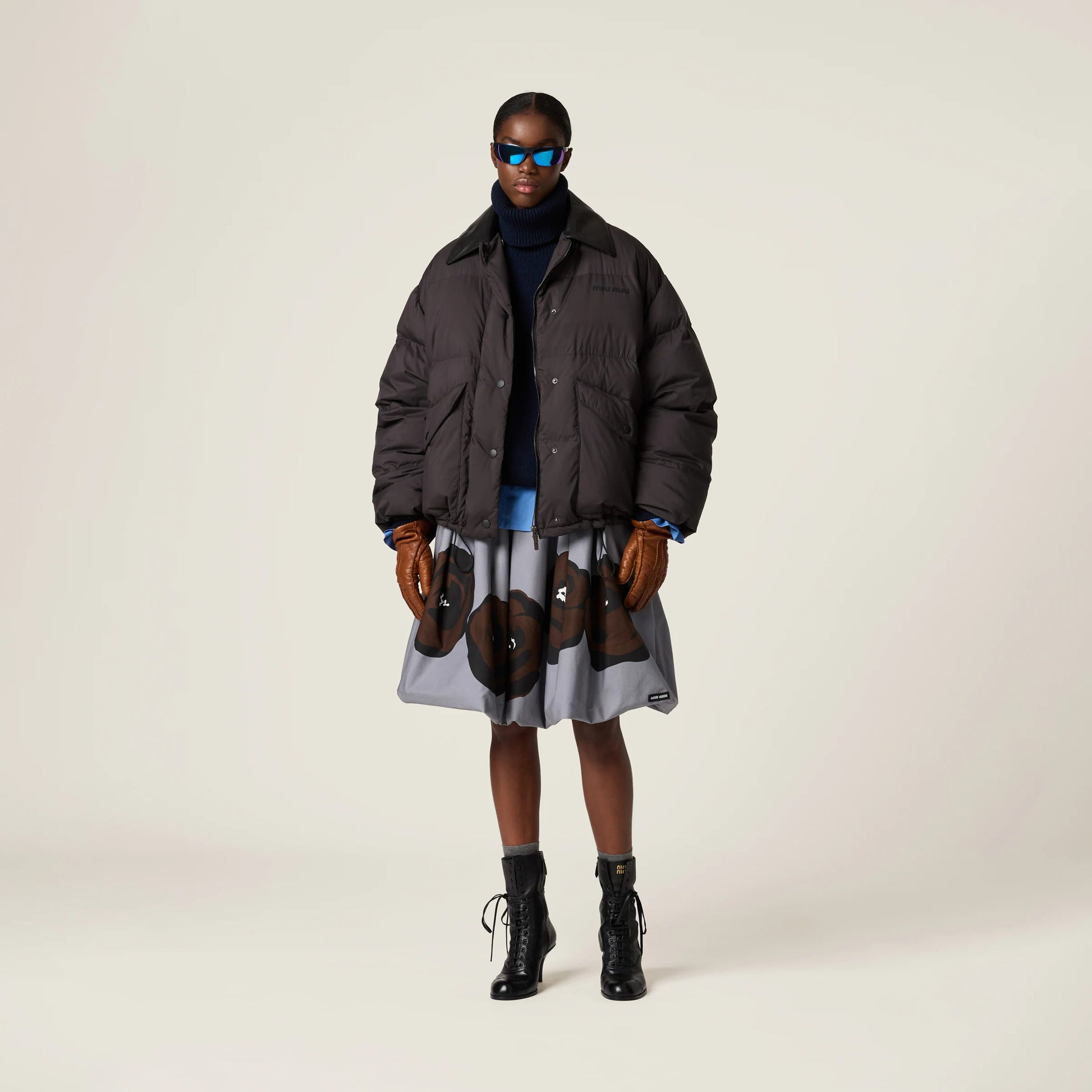 Technical pongé cropped down jacket