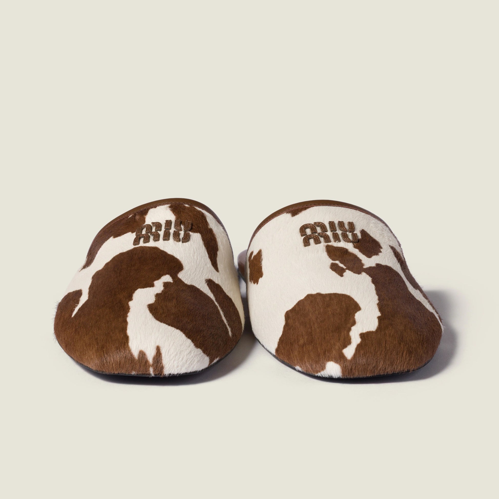 Printed leather slippers