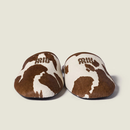 Printed leather slippers