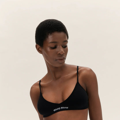 Seamless bra