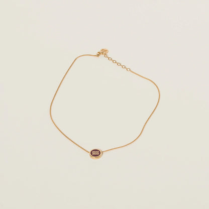 Metal necklace