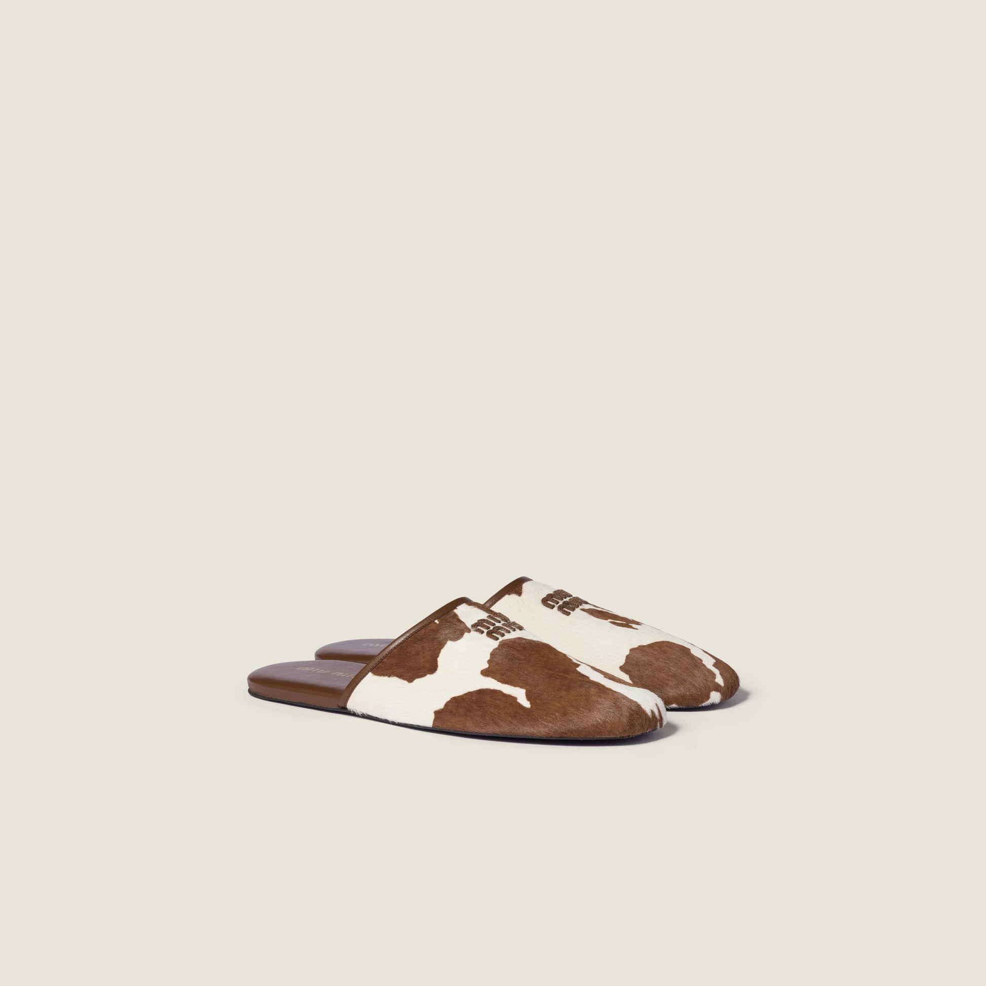Printed leather slippers