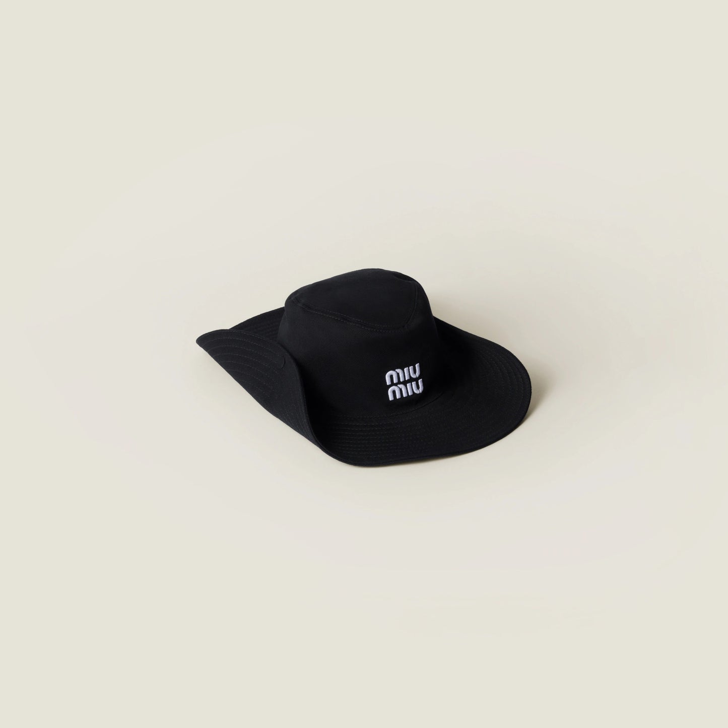 Drill hat