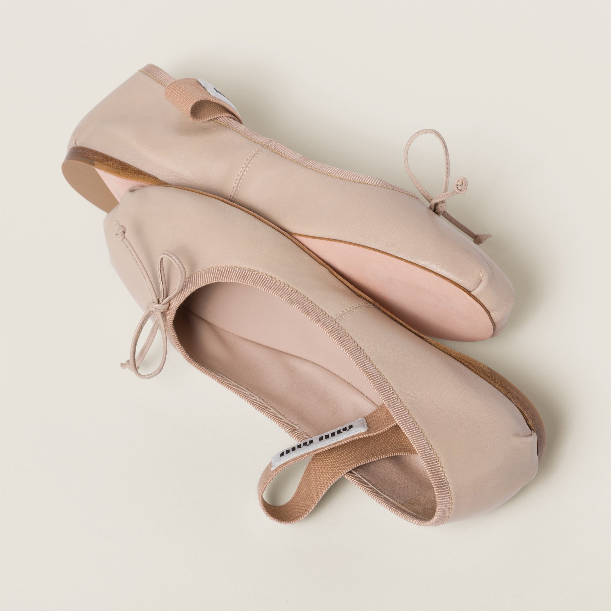 Leather ballerinas