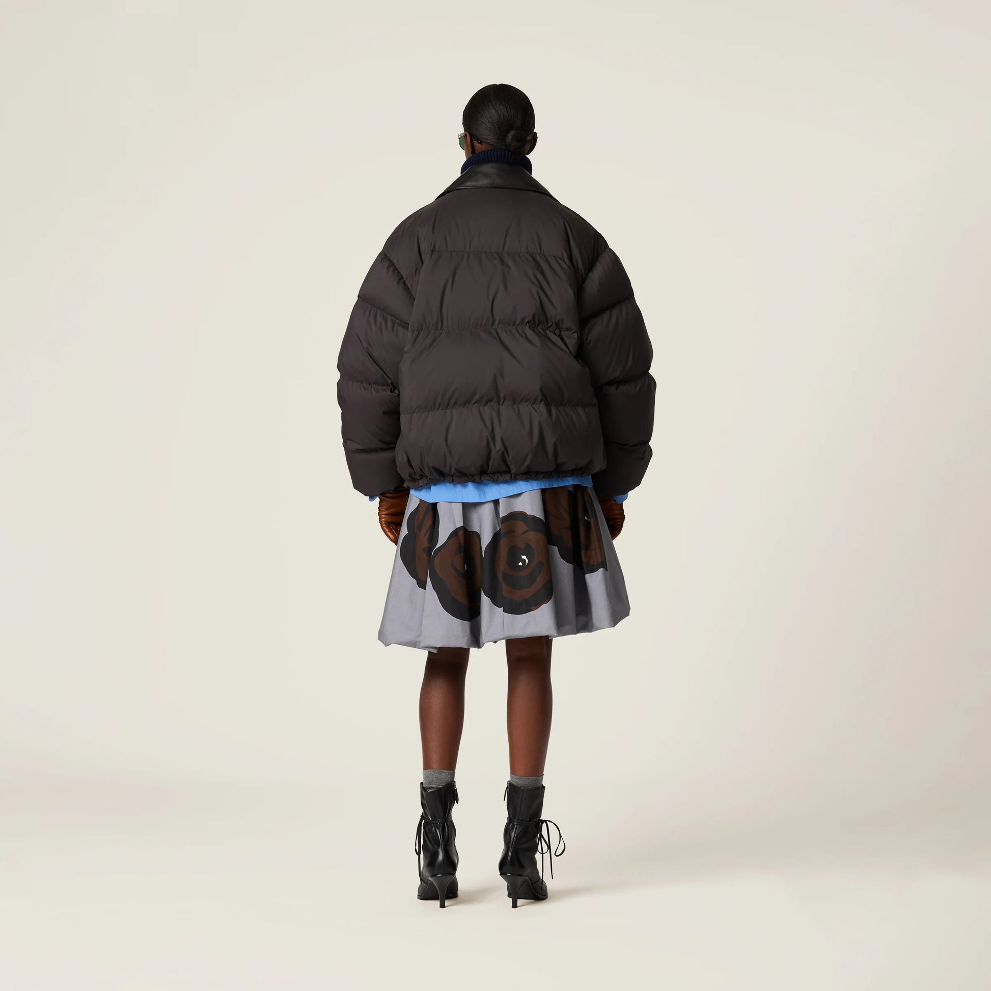 Technical pongé cropped down jacket
