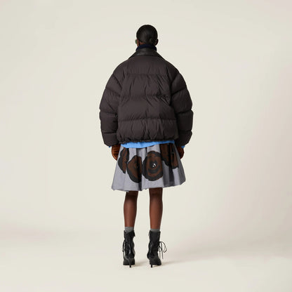 Technical pongé cropped down jacket