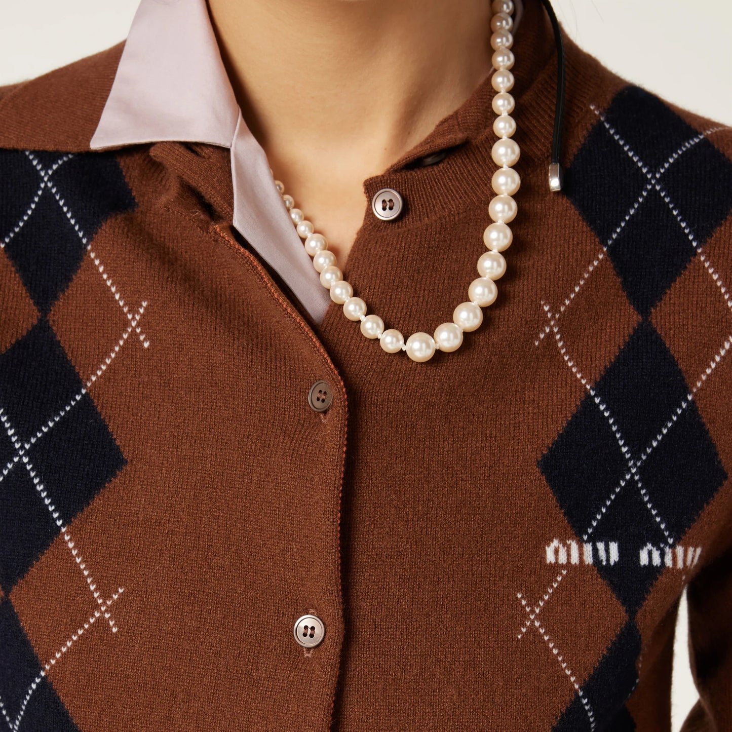 Cashmere knit cardigan