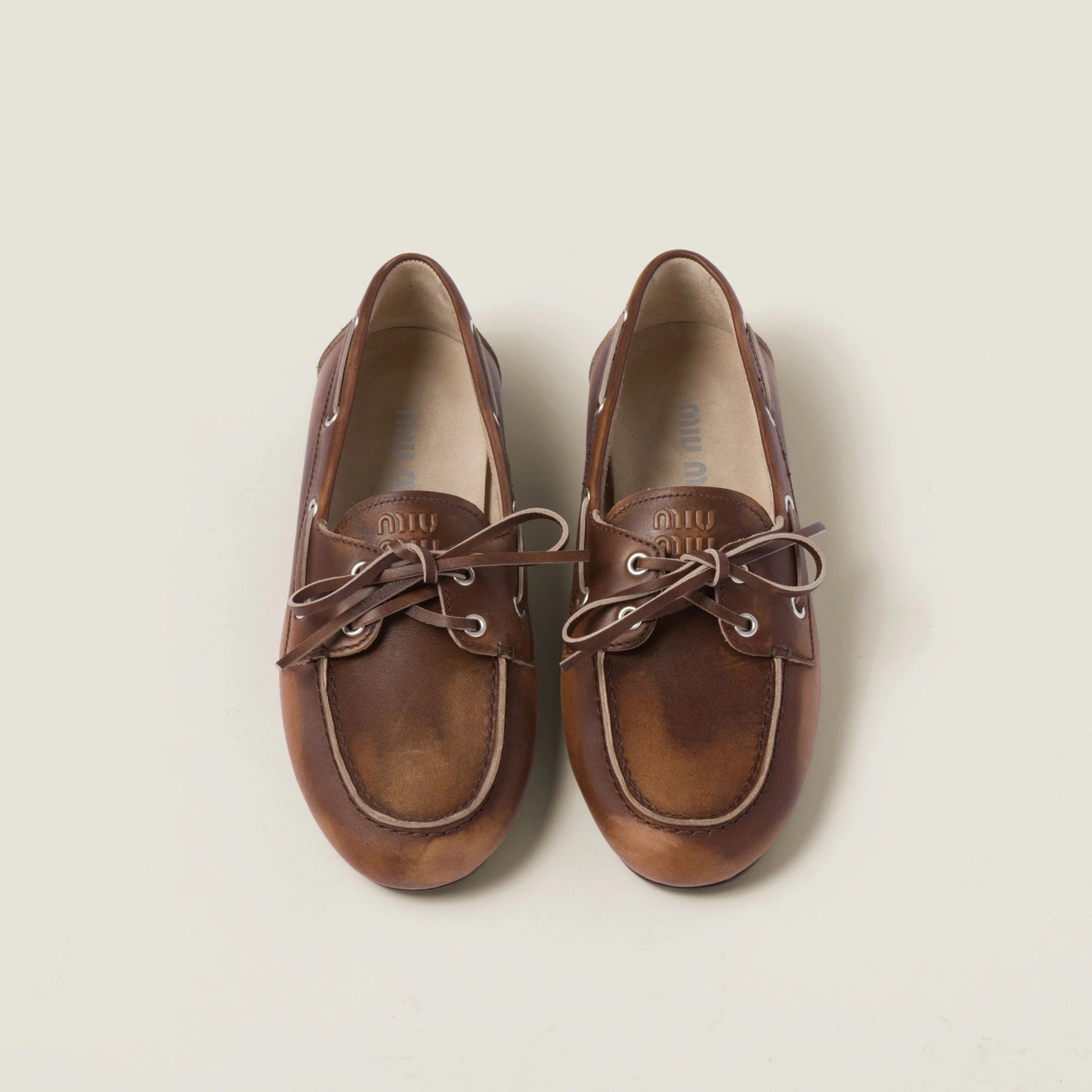 Bleached leather Deck shoes